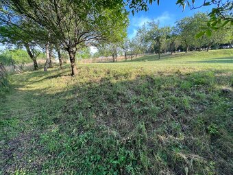 Stará Turá - atraktívny 1600 m2 stavebný pozemok s výhľadom - 10