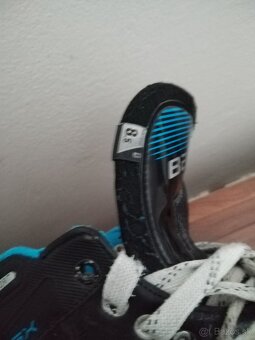 Brankárska výstroj. - 10