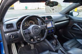 Volkswagen Scirocco R 2.0 TSI - 10