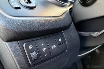 Kia Ceed SW 1.6 CRDi A7 Platinium R.V.2016 - 10