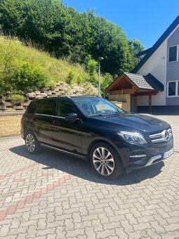 Mercedes-Benz GLE 250D 4MATIC - 10