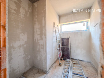 IBA U NÁS Na predaj 4i rodinný dom, Dvorec, 572m2, BNB - 10