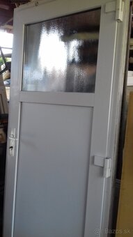 plastove okna zlaty dub , dvere vchodove ,okna male - 10