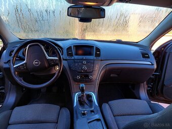 OPEL INSIGNIA SPORTS TOURER - 10