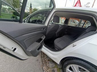 Volkswagen Golf 8 Benzin/CNG 1,5TGI, 96 kW/130 koní - 10