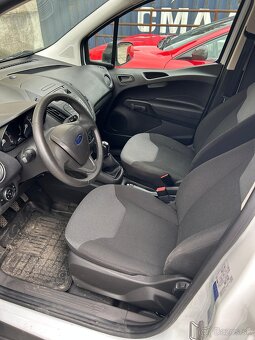 Ford Transit Courier - 10