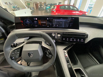 PEUGEOT 5008 ALLURE Hybrid 48V 145k e-DCS6 - 7 miestne - 10