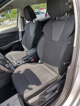 Škoda Octavia Combi 2.0 TDI Business DSG 110kw / 2022 - 10