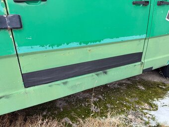 Mercedes-Benz 208D - 10