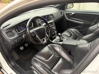 Vovlo V60 R design D4 - 10