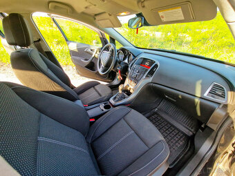 Opel Astra Sport Tourer ST 1.6 CDTI - 10