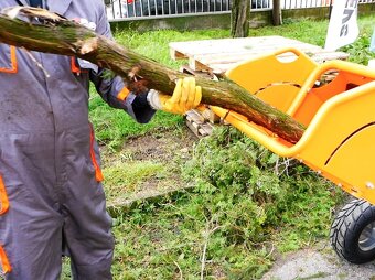 Benzínový štiepkovač DELEKS DK-800-LIFAN - 10