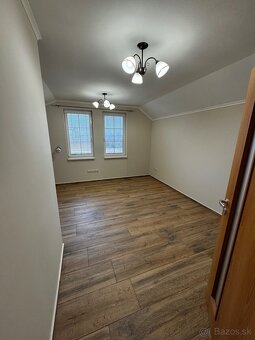 Veľký 2-izbový byt v Palárikove - 10