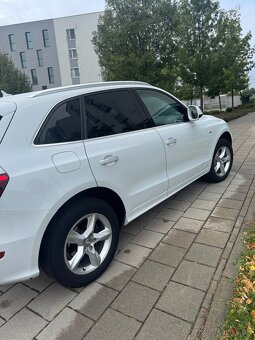 Audi Q5 quattro - 10