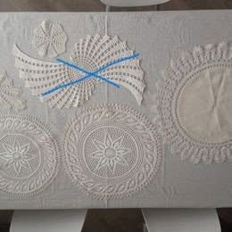 Ručne  háčkované,  vyšívané  dečky ČSSR - 10