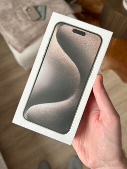 iPhone 15 Pro Max 256GB Natural Titanium - 10