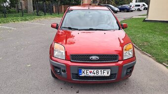 Ford Fusion - 10