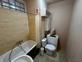 1i byt s balkónom / 39 m2 / zariadený - 10