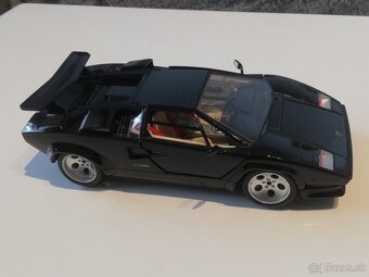 1:18 LAMBORGHINI COUNTACH Bburago - 10
