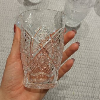 Brúsené sklo Bohemia Crystal - džbán + poháre - 10
