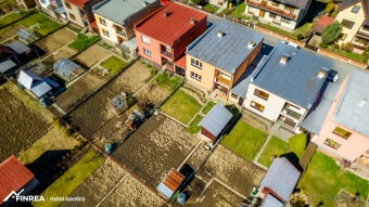 FINREA│5 izbový rodinný dom s garážou v tichej ulici - Záska - 10