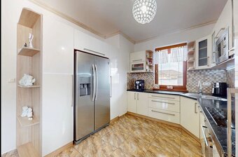 Krásny rodinný dom Zlaté Klasy - PREDAJ - 10