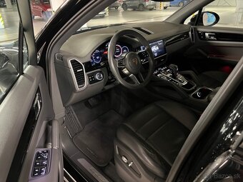 Porsche Cayenne 4x4 A/T - 10