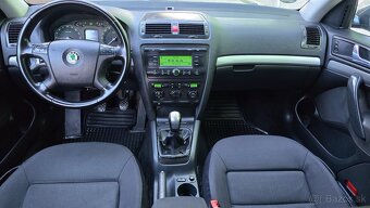 ŠKODA OCTAVIA COMBI II 1.9 TDI 77KW ELEGANCE - 10