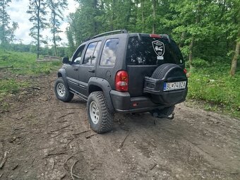 JEEP Cherokee - 10