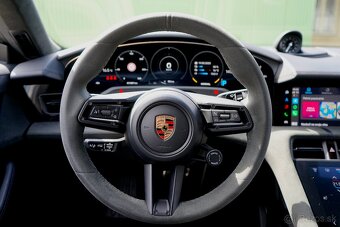 Porsche Taycan Sport Turismo GTS - 10