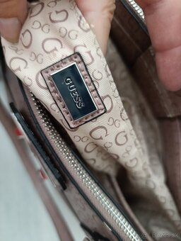 Nová kabelka Guess - 10