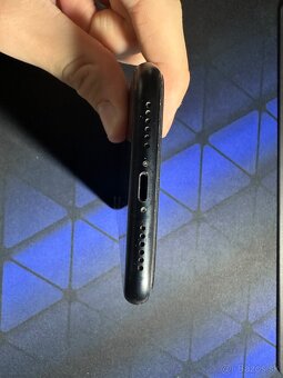 iPhone XR 64GB čierny – plne funkčný - 10