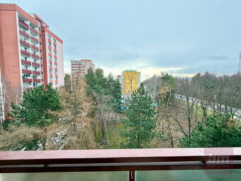 Predaj - 3-izbový byt s troma lodžiami - 10