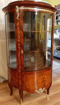 PREDÁM  PEKNÉ VECI - 10