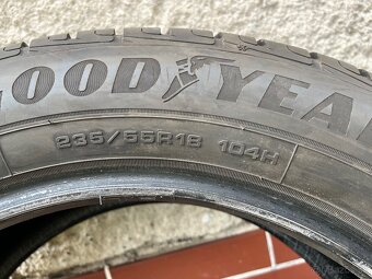 235/55 R18 Goodyear Ultragrip 2ks. - 10