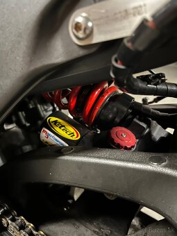 KAWASAKI ZX10R - 10