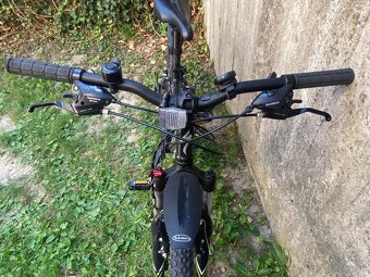 Predám horský bicykel SPECIALIZED - 10