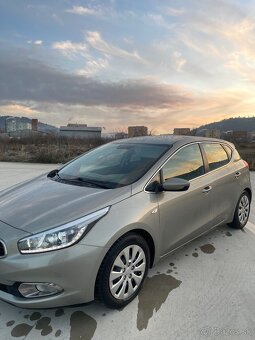 KIA Ceed - 10