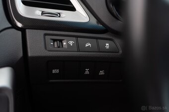 Hyundai Santa Fe 2.2 CRDi VGT 4x4 A/T-1.Majiteľ/SK Pôvod - 10