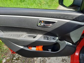 Suzuki Swift 1,2 - 10
