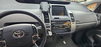 Prius 20, automat - 10