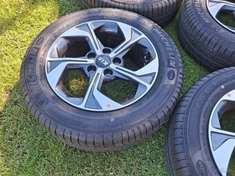 16" ALU 5x 114,3 /KIA,HYUNDAI,..orig/ + 205/60 r16 8mm NOVÁ - 10