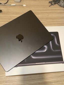 Apple MacBook Pro 14" M4 – 1TB SSD, 16GB RAM - 10