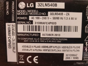32" LCD TV s DVBT - 10