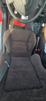 Predám Renault Clio Sport 124 kW – raritné auto pre nadšenco - 10