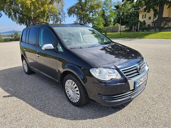 Touran 7 miest benzín  automat - 10