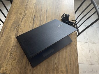 17.3/Acer Notebook/i5-5200/4GB RAM/500GB SSHD  /Intel HD 2GB - 10