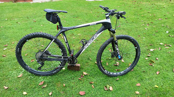 Price Premium 650B Carbon - 10
