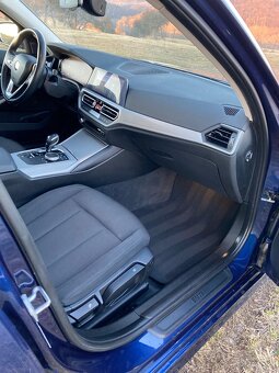 BMW 320xd 4x4 sedan Laser light, Head up, Top stav - 10