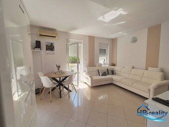 ☀NOVALJA (HR) - 2-izbový byt 45 m2 na prízemí so záhradou - 10